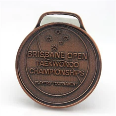 מדליות יצוק עתיקות